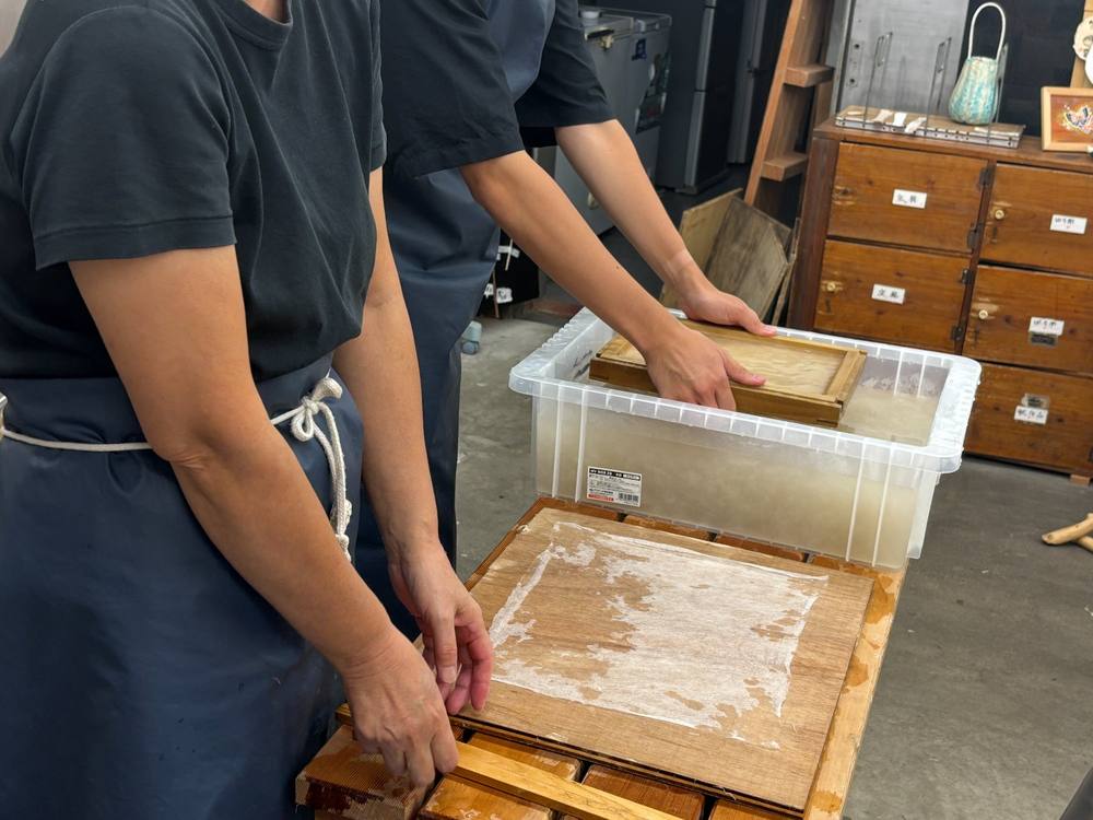 加茂 和紙漉き体験